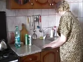Kuuma valmentaja nussii teinit vauva ilmaisia seksi videoita